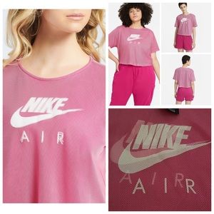 Nike NSW Air Mesh Tee.